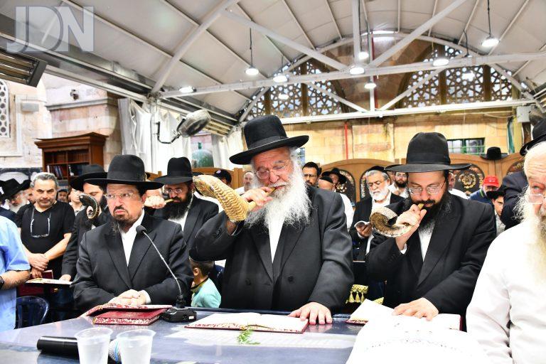 הגר''ב שמואלי במערת המכפלה (10)