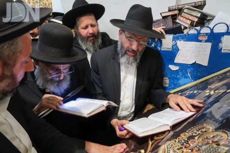 הגר''מ צדקה במירון (5)