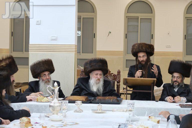 הרהג ר' משה מרדכי הורונצי'ק שליטא, חתבנ, ויד ימינו של הרהצ ר' אהרן מרדכי זצ''ל