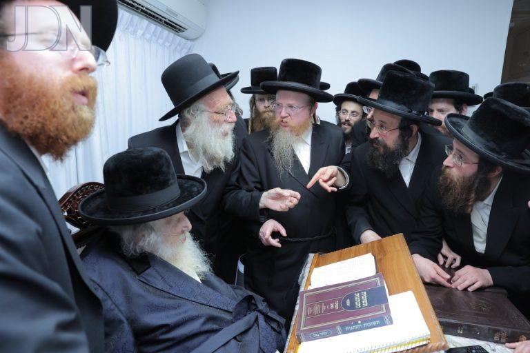 מכנובקא בעלזא אברכים אצל הגר''מ שטרנבוך (6)