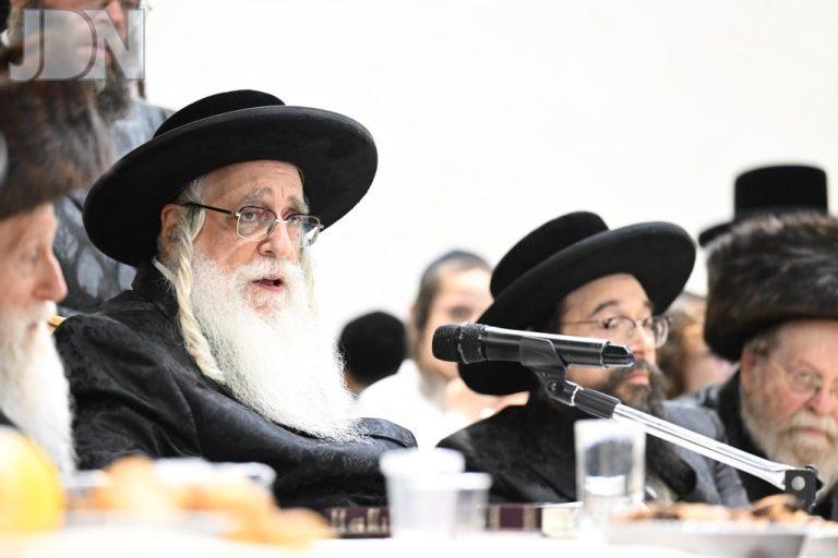 צאנז הכנס''ת ע''י משפחת שפירא (37)