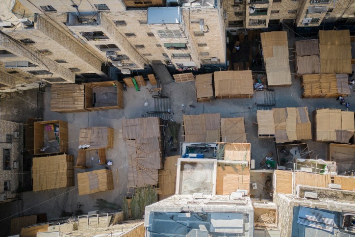 sukkot in Meah Shearim