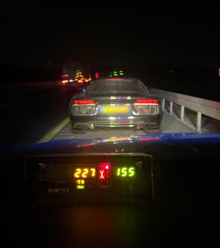 photo1694060130