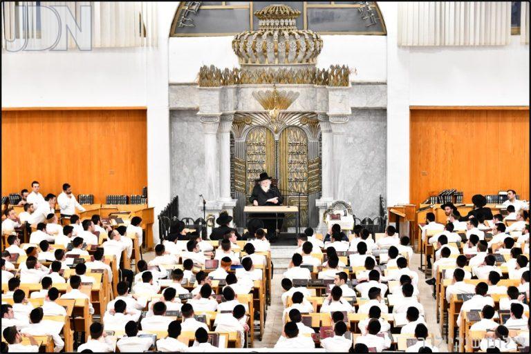 הגר''מ שטרנבוך ישיבת חברון (20)