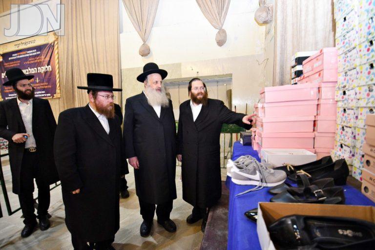 חלוקת חסד לבוש מלכות (17)