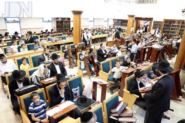 סליחות ילדים עם הגר''ש עמאר (17)