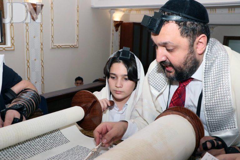עם תלמידים בפרויקט בר מצוה (3)