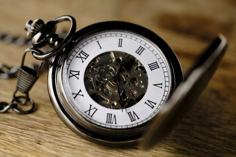 clock-3179167_1920-1024x683