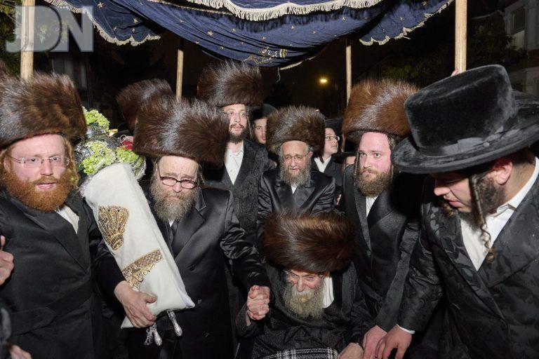 הכנסת ספר תורה לביהמד בית שלמה ארי לונדון (36)
