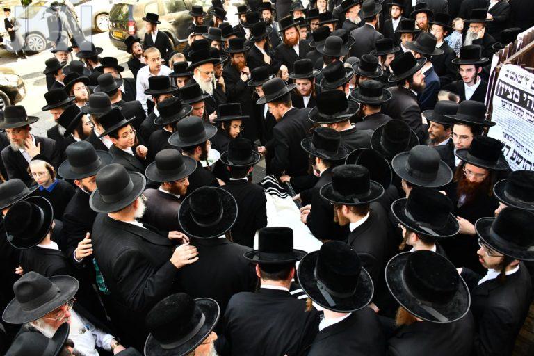 הרב יהושע הלר זצ''ל הלוייה (41)