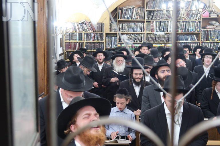 זכרון משה עצרת תפילה לרגל המצב (8)