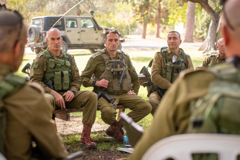 ררר