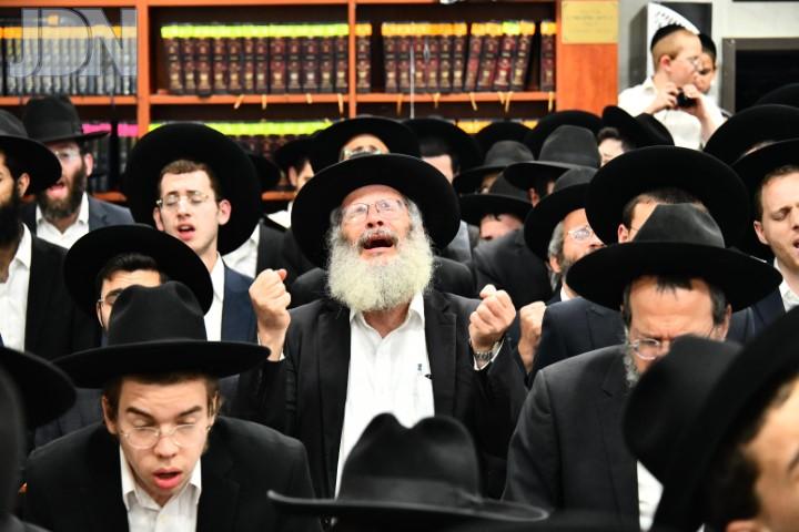 תפילות בקהילת בית השם בב''ב (53)