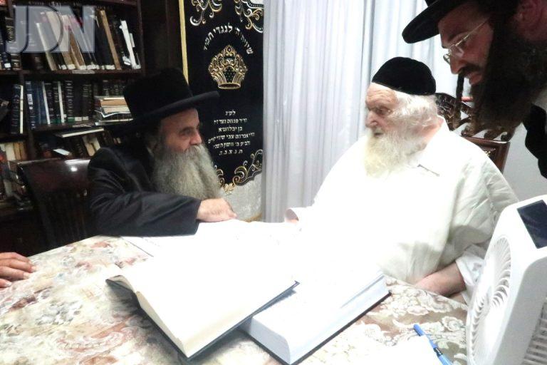 הגר''ס הלברשטאם אצל הגר''מ שטרנבוך (1)