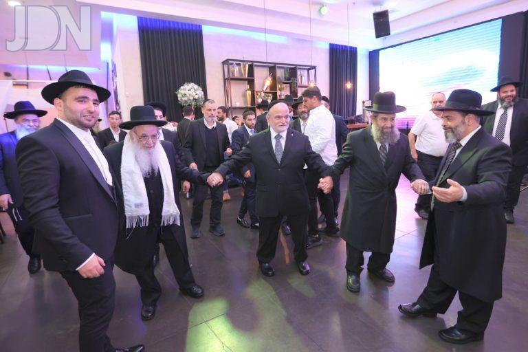 הרב שמואל יונה חתונת נכדה (13)