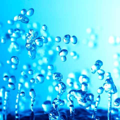 waterdrops-falling-background (Small)
