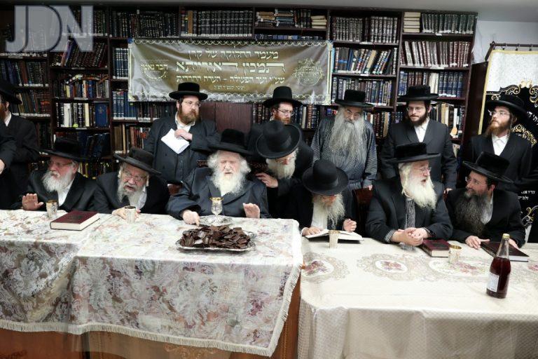 הגר''מ שטרנבוך חלוקה העדה (12)