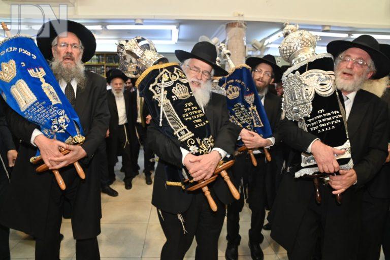 הכנסת ספר תורה מתפללי בית יצחק רכסים (18)