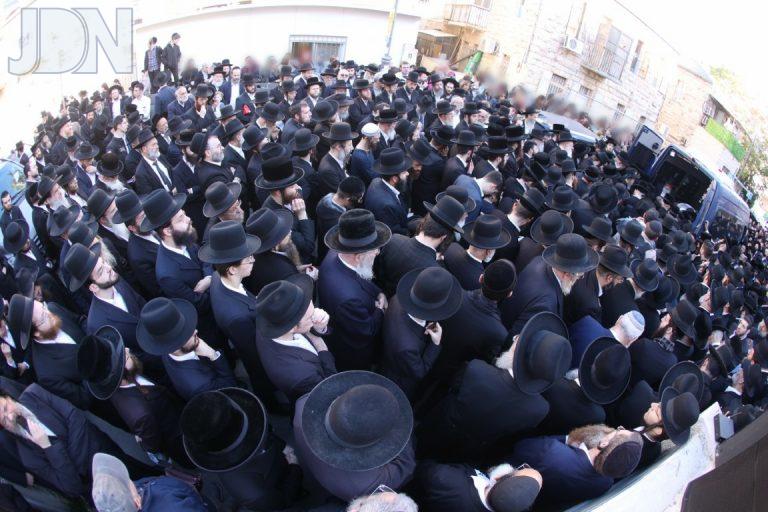 הלויית הרב וסרמן הי''ד (1)