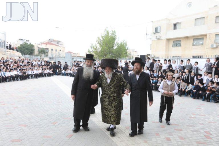 ויז'ניץ בבית שמש חנוכת הבית ת''ת (4)