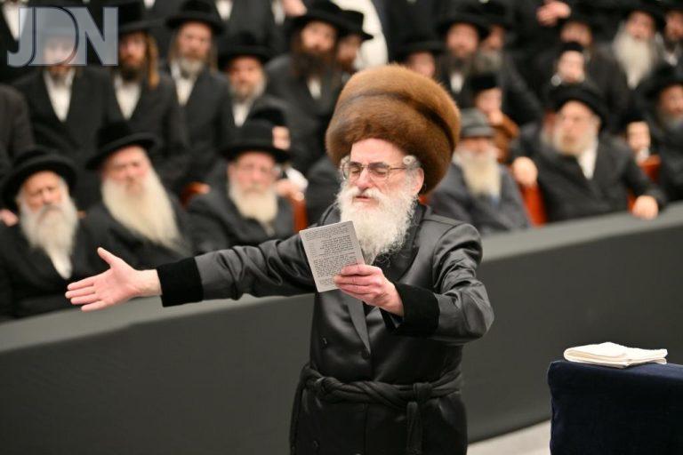 ויז'ניץ חנוכה פד (12)