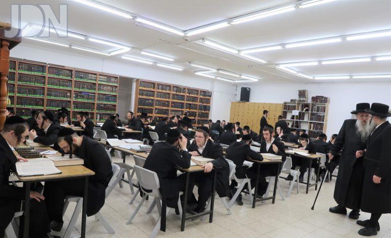 טשארנאביל ביקור בישיבה (4)