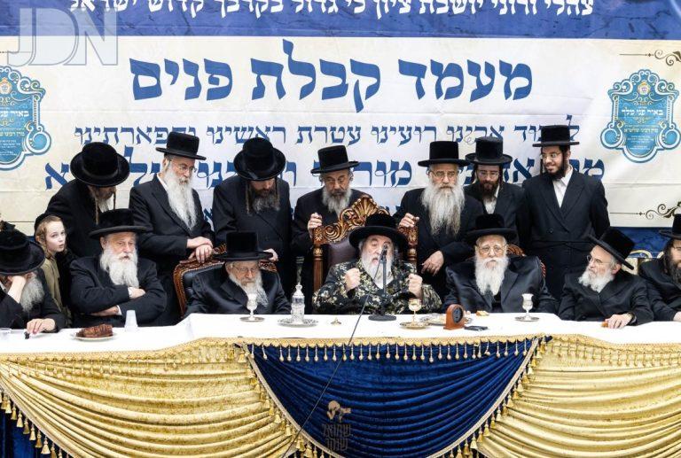 כ''ק האדמו''ר מויז'ניץ שליט''א בחיפה פרשת ויחי פ''ד (19)