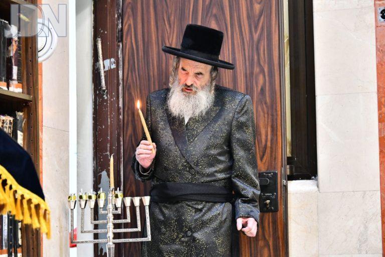 לעלוב בני ברק הדלקת נרות חנוכה (5)