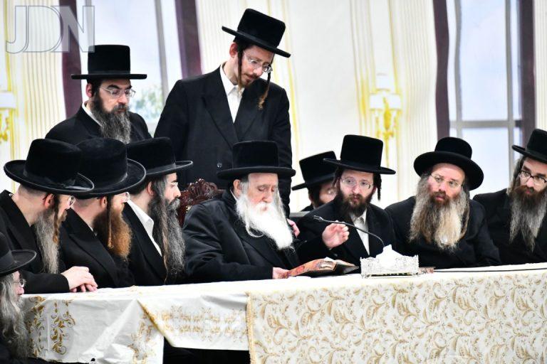 מכנובקא בעלזא מסיבת חנוכה (6)