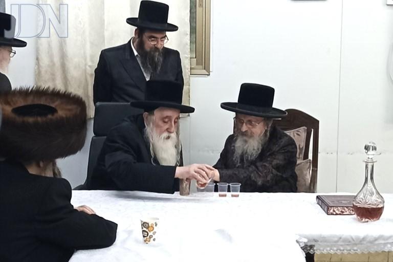 מכנובקא בעלזא קאליש ביקור (1)