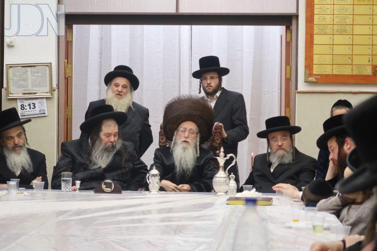מעליץ הדלקת נרות חנוכה (9)