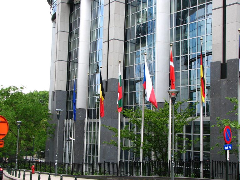 1280px-European_Flags_(4626732165)