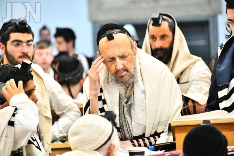 הגר''ד קוק תפילת שחרית ראש חודש (6)