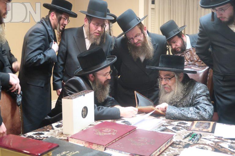 הגר''י דייטש אצל סאטמאר (4)