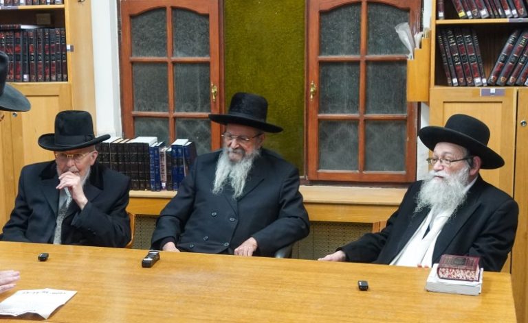 הגרי הלל הגרי אזרחי הגרנ נוסבוים בית דין יתומי שבט (Small)