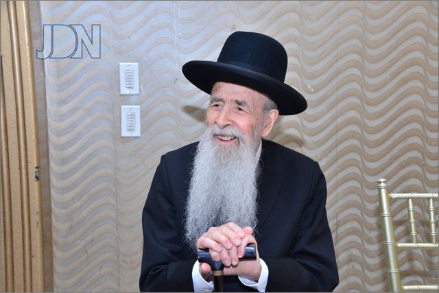 חתונת-נכדת-רבי-יעקב-עדס-רי-קול-יעקב-6_640x427