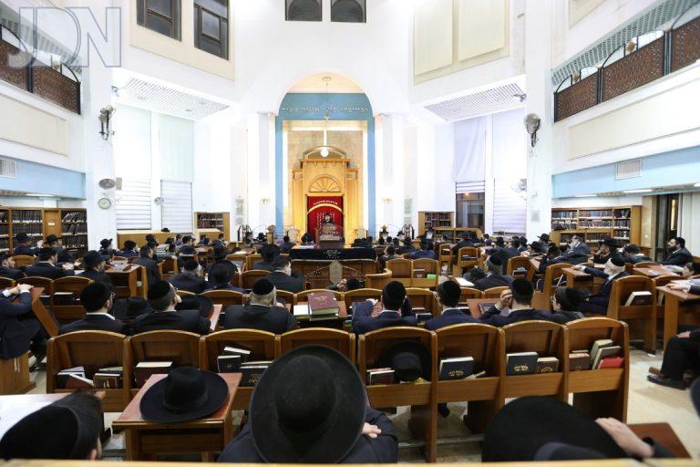 ישיבת ראשית חכמה הרב שבתי אטון זצ''ל עצרת (24)
