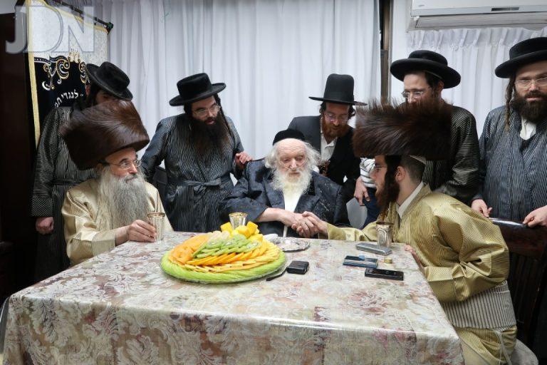 שבע ברכות הרב אהרן סאמעט אצל הגר''מ שטרנבוך (3)