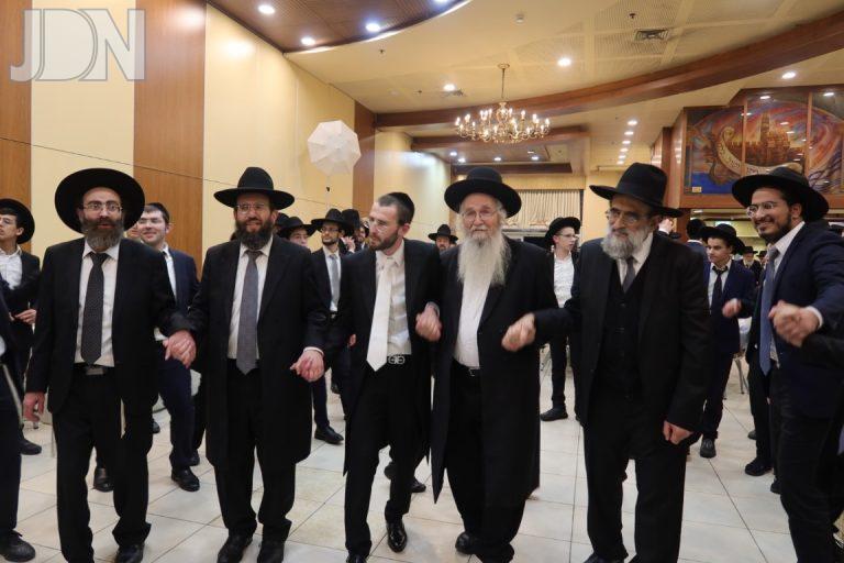 הגר''א טופיק פורת יוסף חתונה נכד (15)