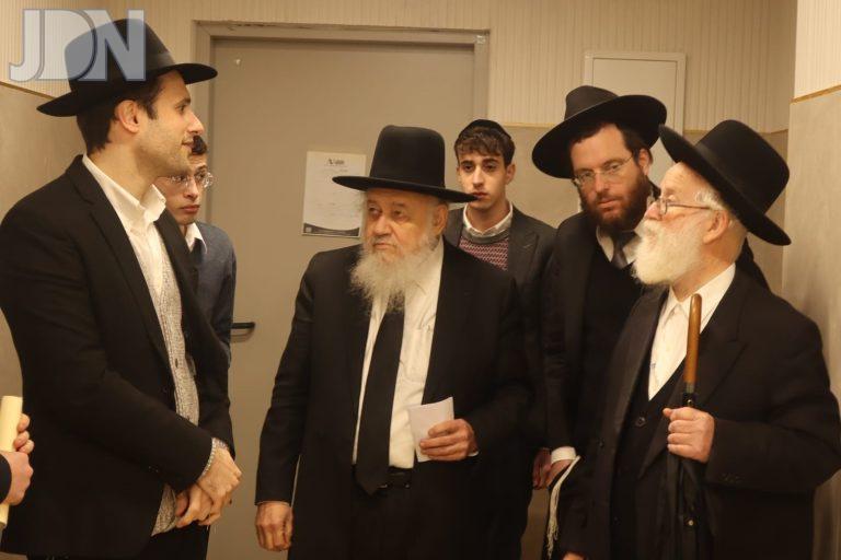 הגרא''י קוק סיור פנימיה (4)