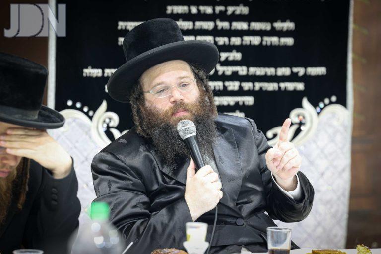 סעודת ההילולא של האדמור הדברי נפתלי מטשאקווא זיע אצל נכדו האדמור מטשאקווא שליטא בבית שמש