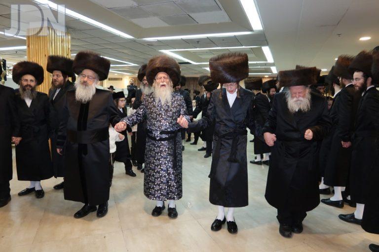 קרית צאנז טשעבין חתונה (49)