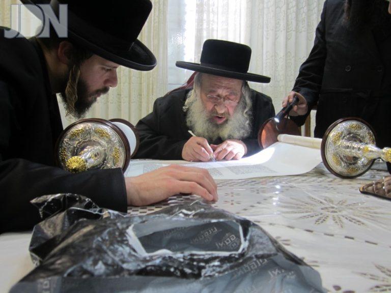 שומרי אמונים סיום כתיבת ס''ת (2)
