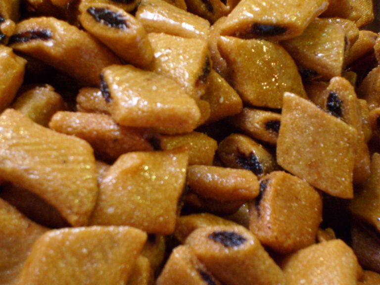 Makrouds