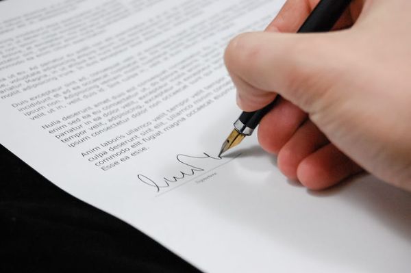 resized_document-agreement-documents-sign-48148