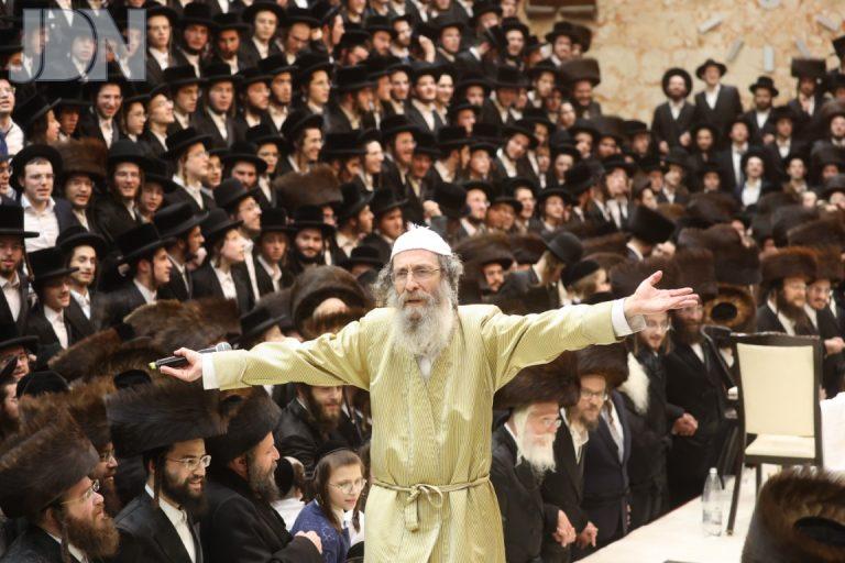 המשפיע רבי אלימלך בידרמן במוצש ראש חודש אדר ב בביהמד דושינסקיא בירושלים צילום שלומי טריכטר (18)