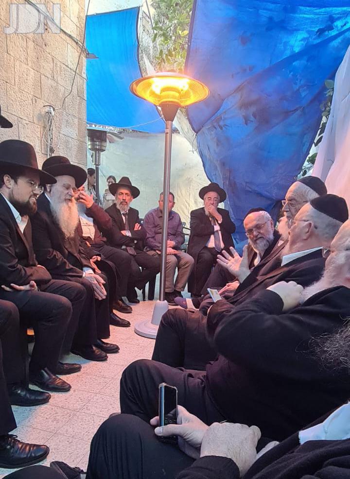 הרב אלחנן פרץ ניחום אבלים (16)