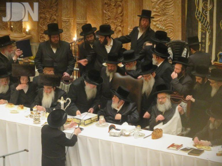 ויז'ניץ טיש הילולת ישועות משה (1)