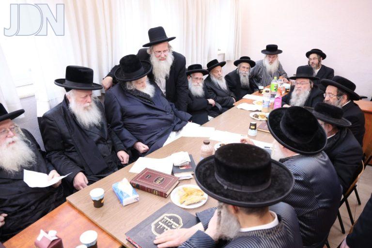ישיבת הבדץ העדה החרדית לענייני כשרות לקראת חג הפסח צילום שמואל דריי (4)