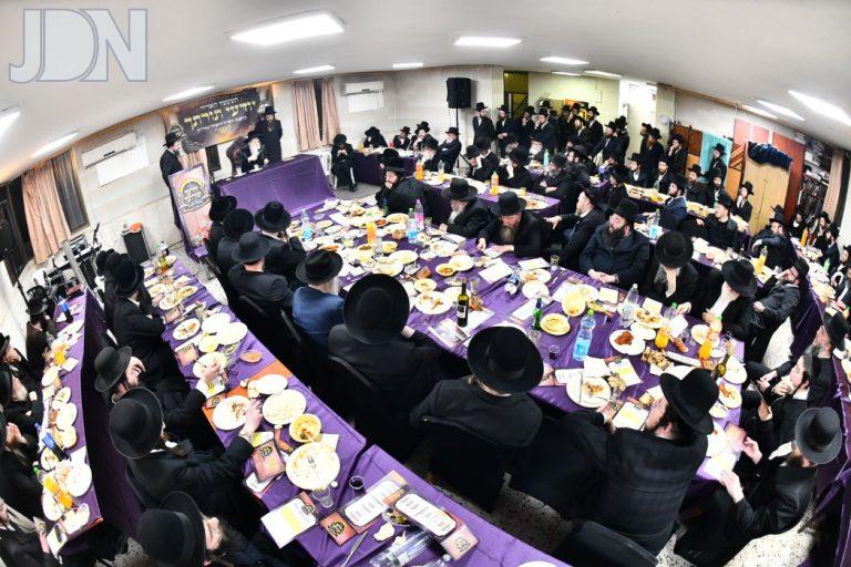 מודז'יץ מעמד יודעי תורתך (60)